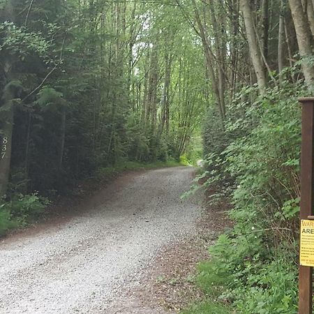 A Tiny Escape Vila Roberts Creek Exterior foto