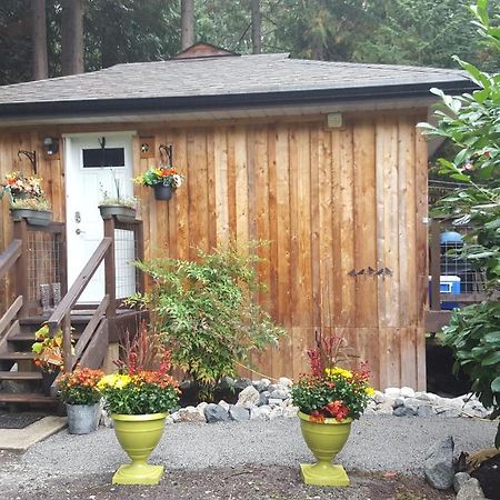 A Tiny Escape Vila Roberts Creek Exterior foto