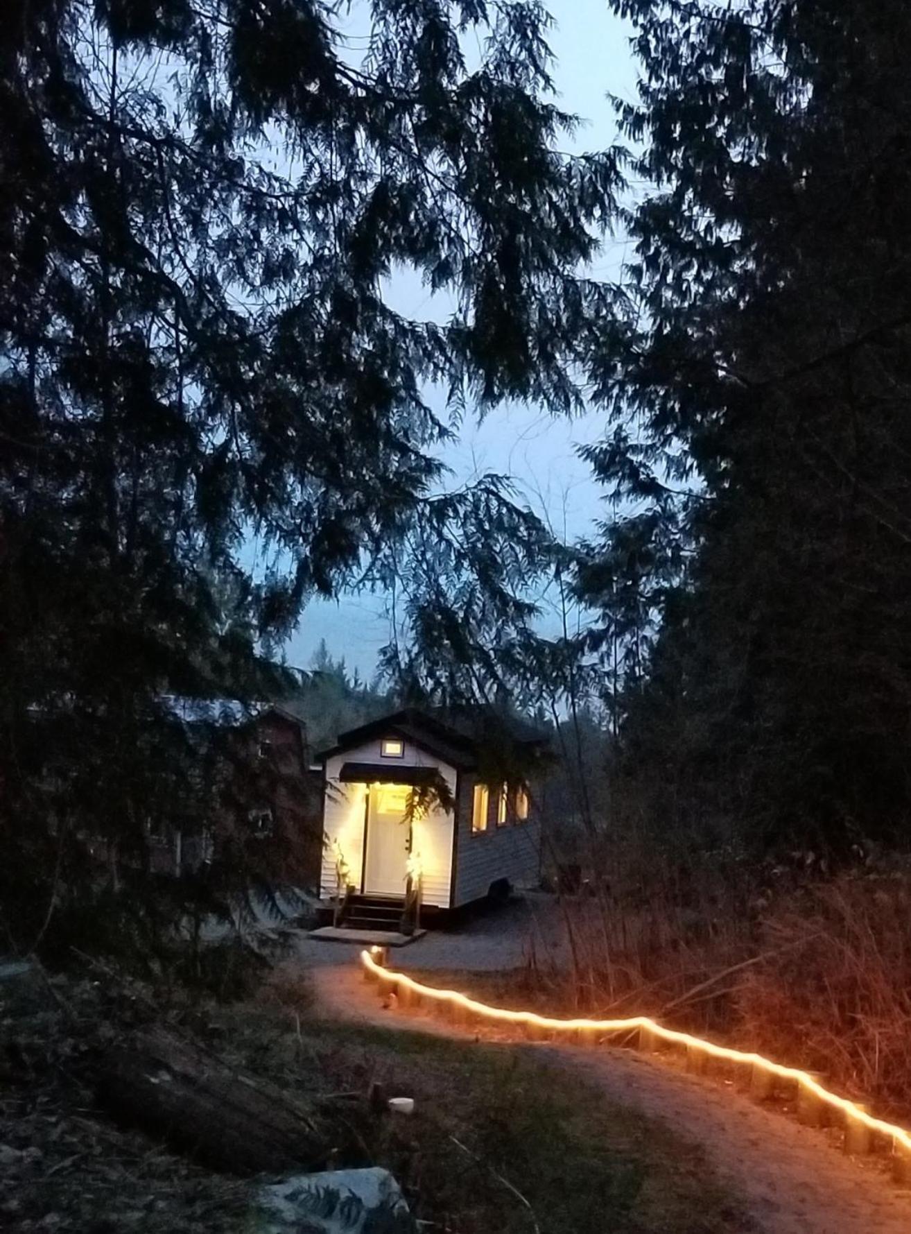 A Tiny Escape Vila Roberts Creek Quarto foto