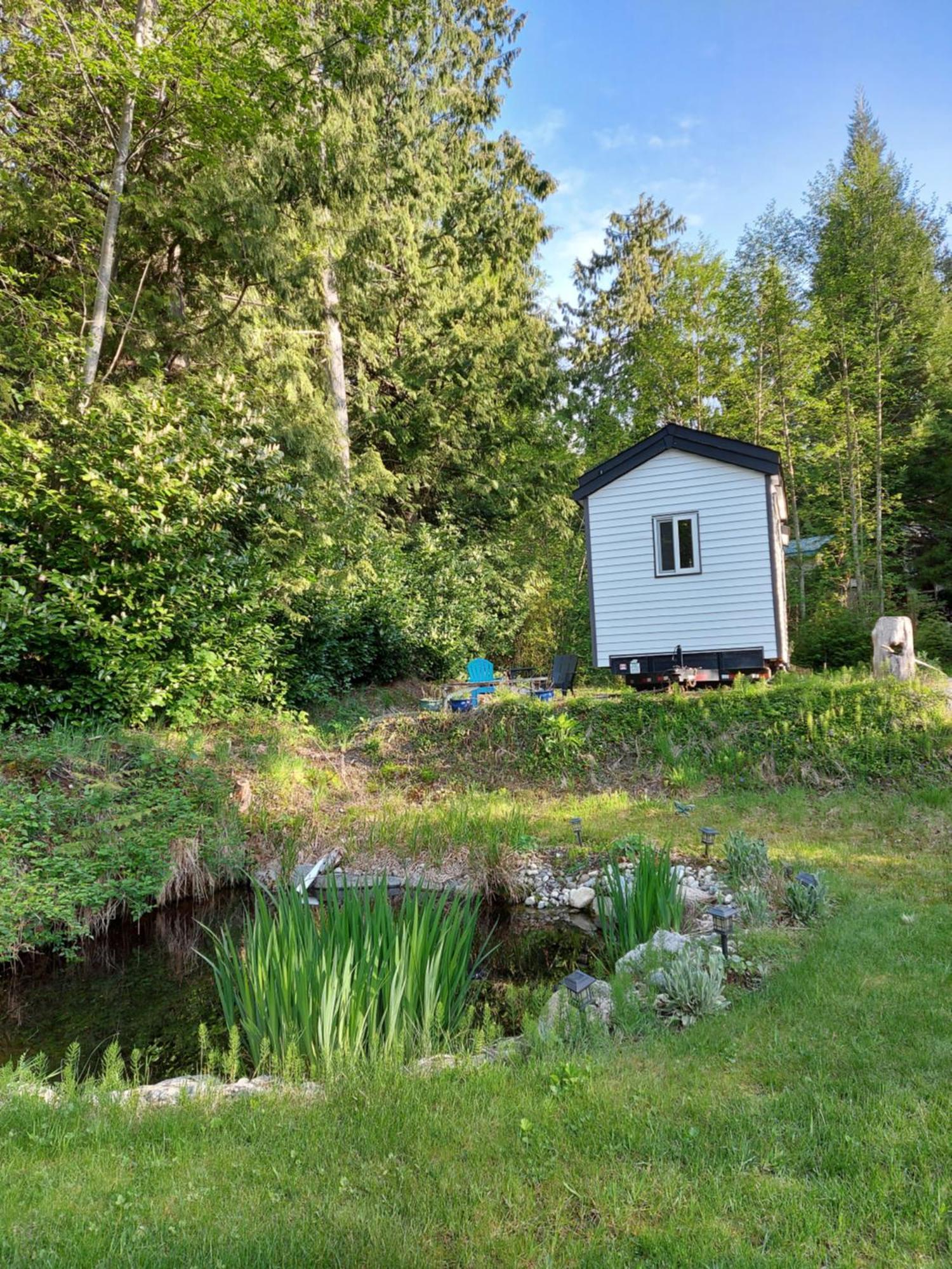 A Tiny Escape Vila Roberts Creek Quarto foto