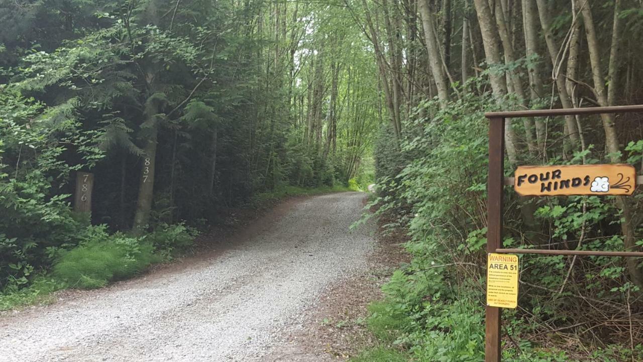 A Tiny Escape Vila Roberts Creek Exterior foto